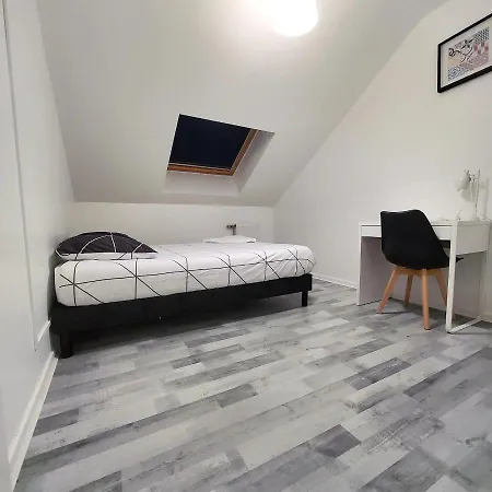 Apartment Appart 6 A 8 Personnes Proche Centre Parking Gratuit Troyes